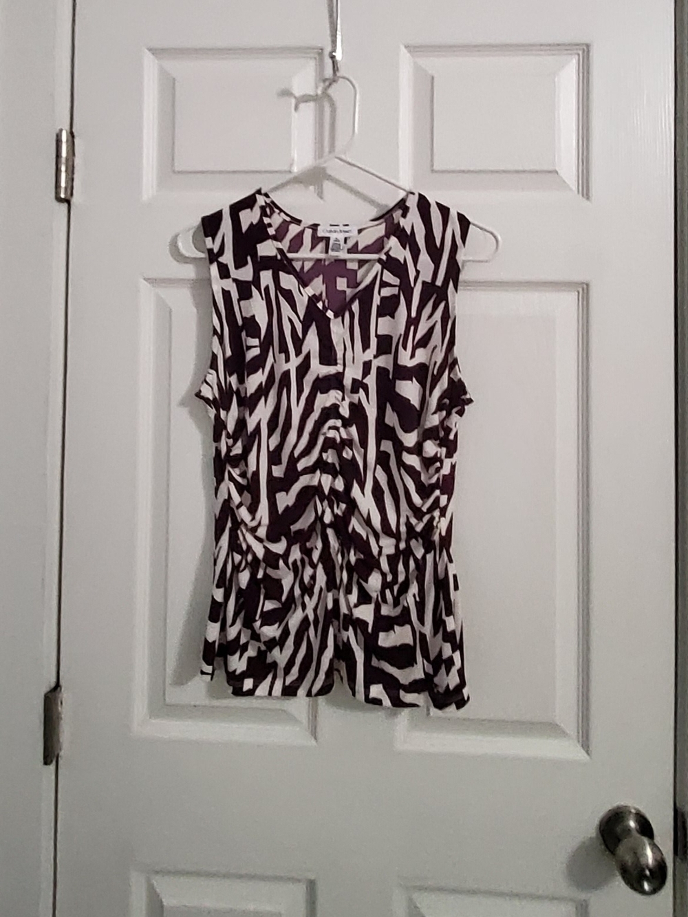 Calvin Klein Purple & White Zebra-Print Sleeveless Camisole